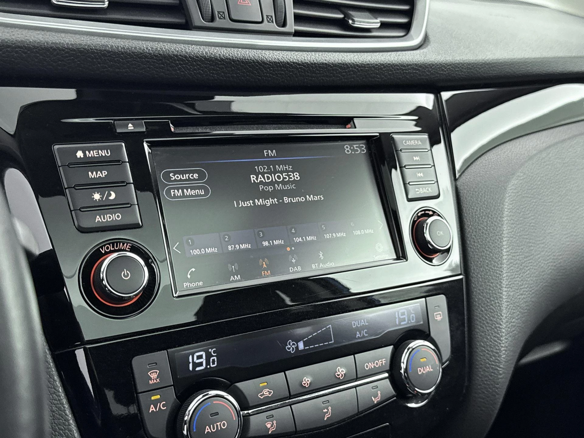 Nissan-QASHQAI-image-6