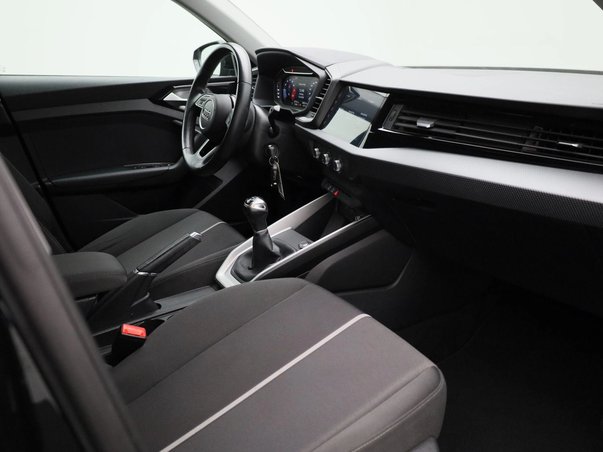Audi-A1 Sportback-image-35