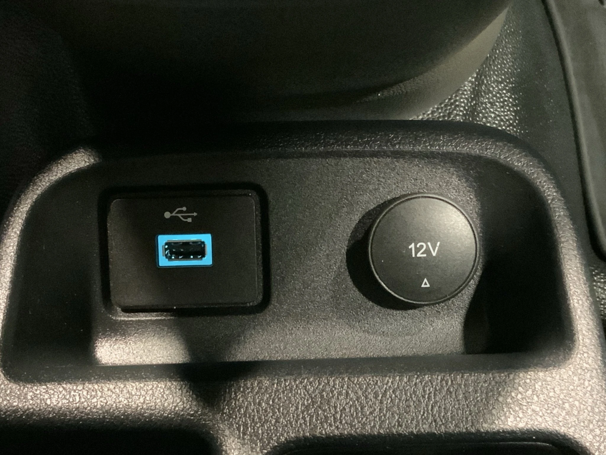 Ford-Transit Connect-image-19