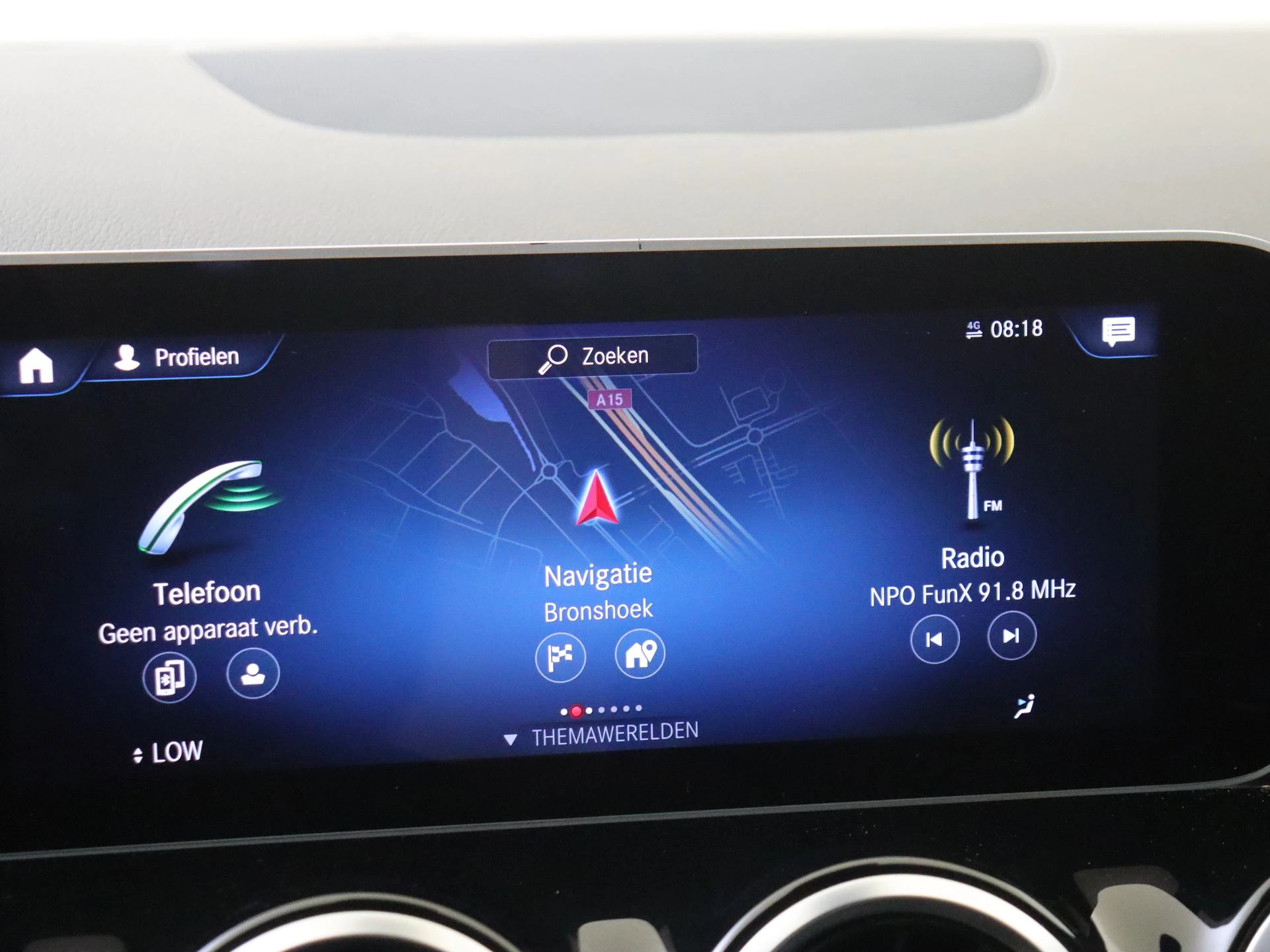 Mercedes-Benz-B-Klasse-image-15