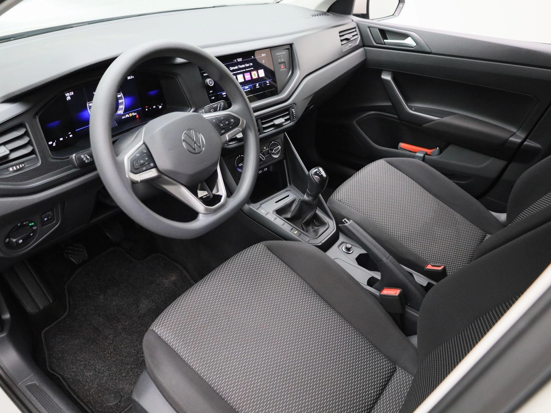 Volkswagen Polo - 16