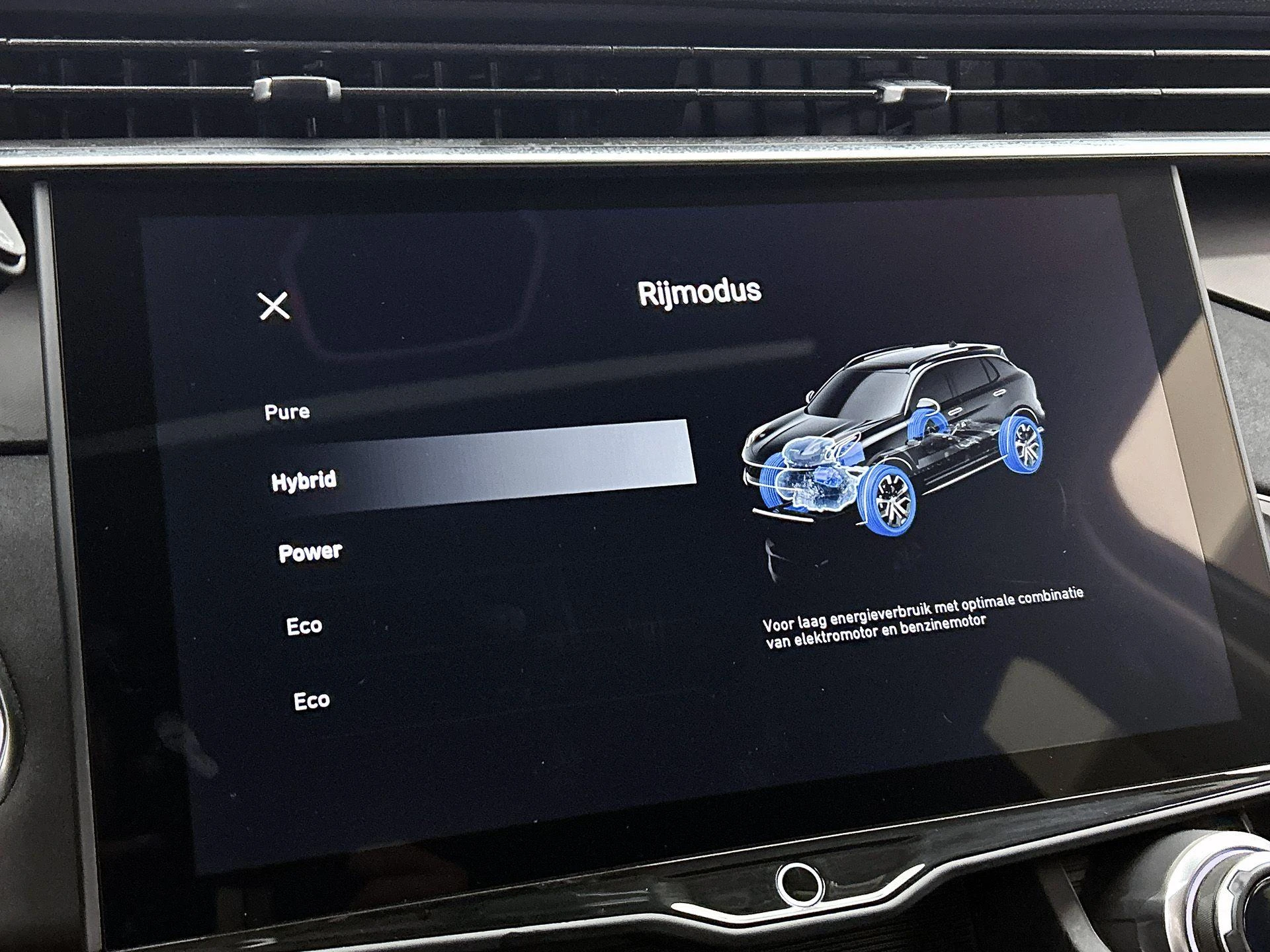 Lynk & Co-01-image-9