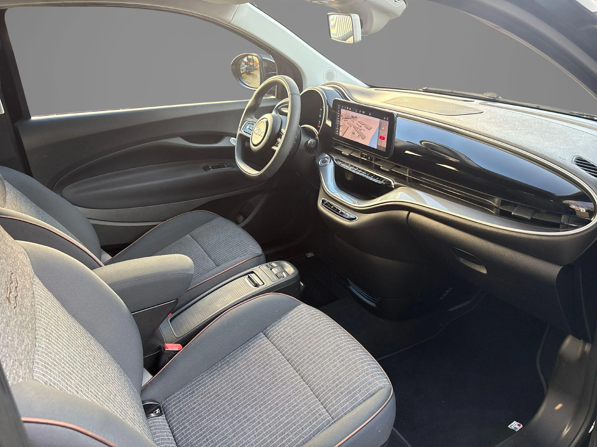 Fiat-500C-image-4