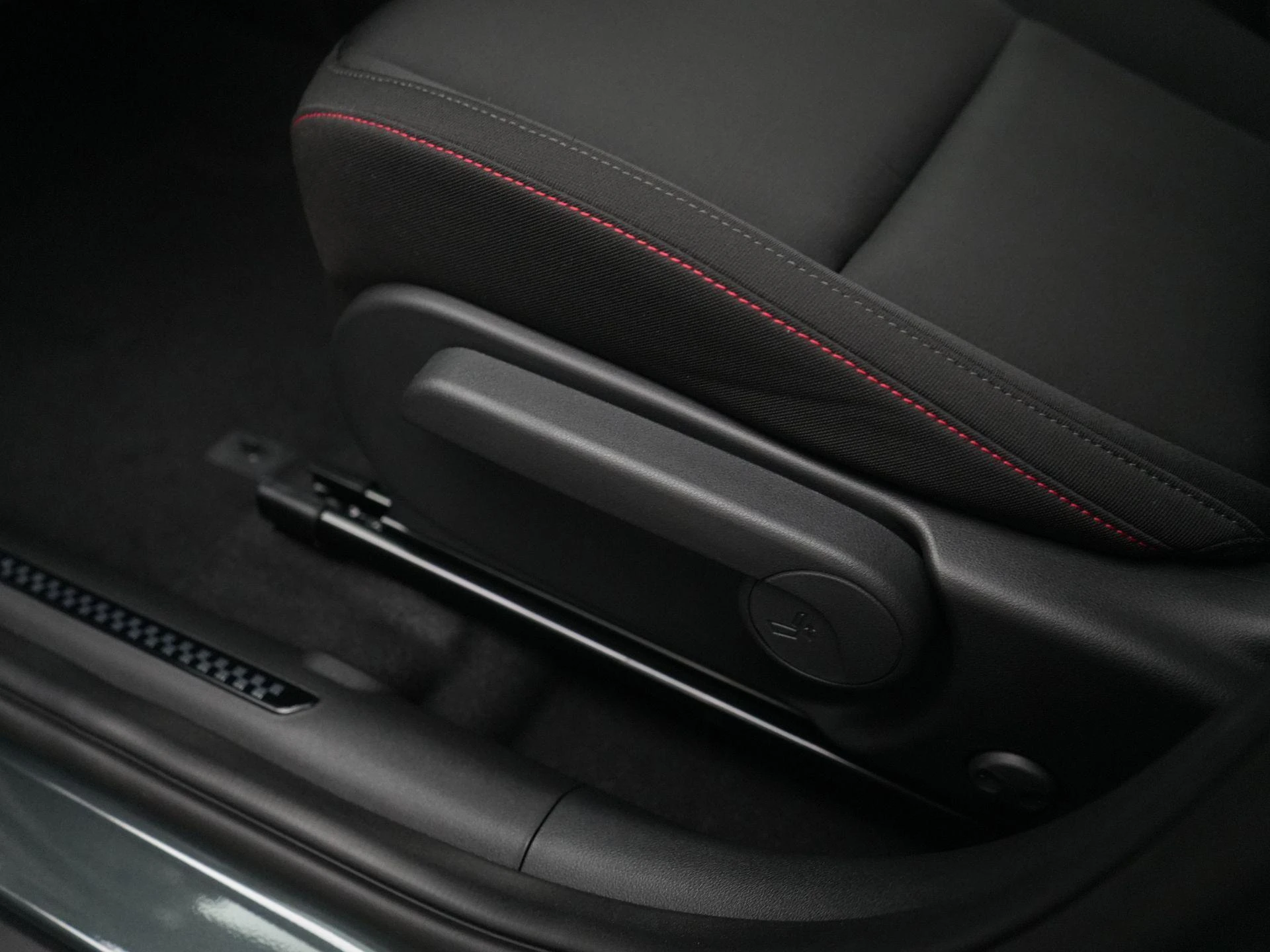 Hyundai-Kona-image-36