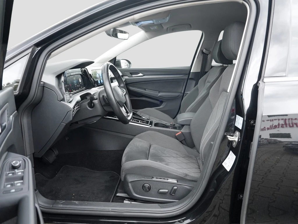 Volkswagen-Golf-image-6