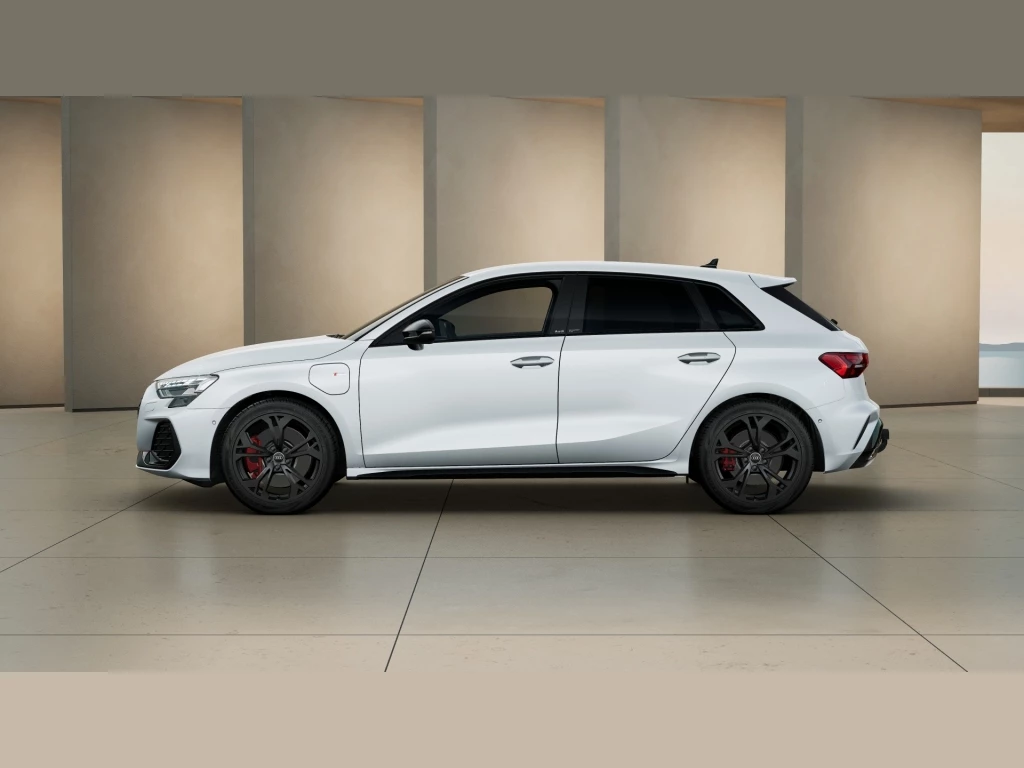 Audi A3 Sportback TFSI e UPE 59.780 S line AHK LED