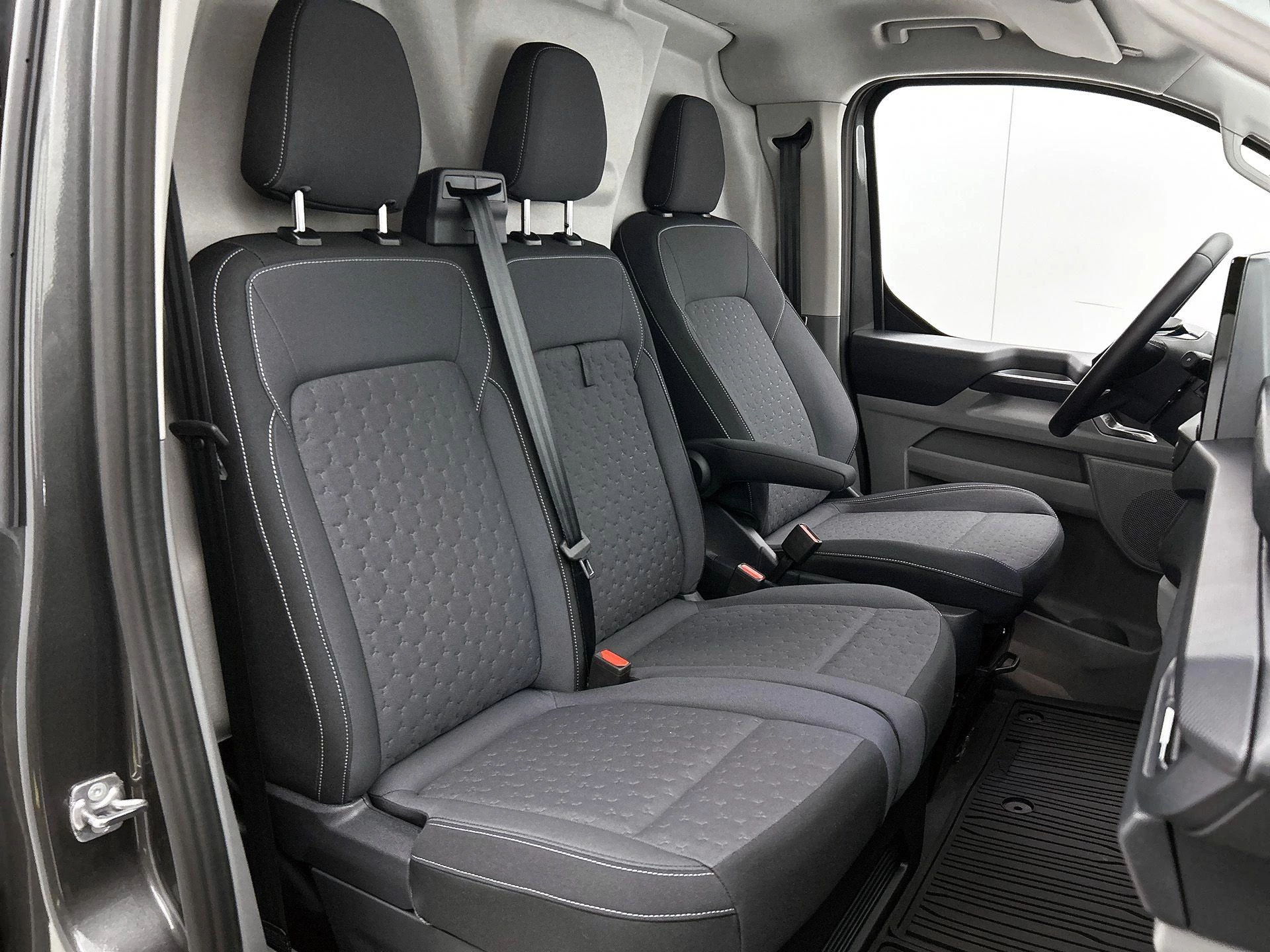 Ford-Transit Custom-image-35