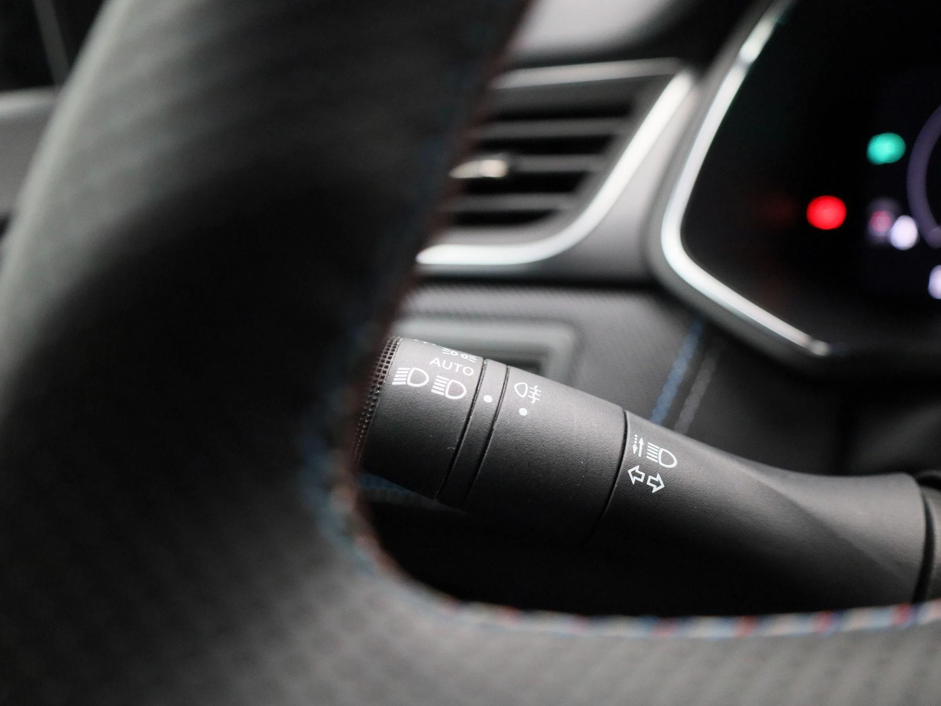 Renault-Captur-image-21