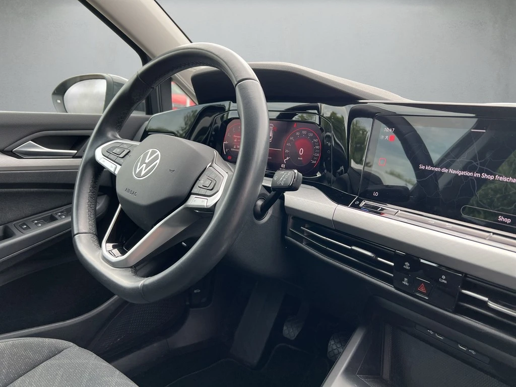 Volkswagen Golf VIII Variant 1.0 TSI Life *Navi*APP*