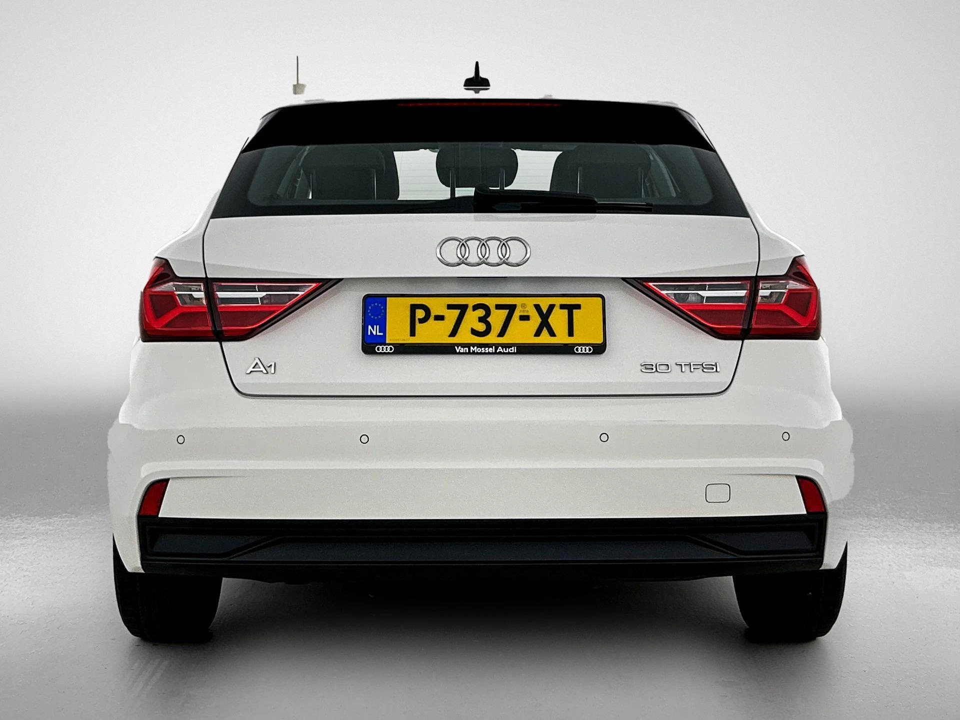 Audi-A1 Sportback-image-2