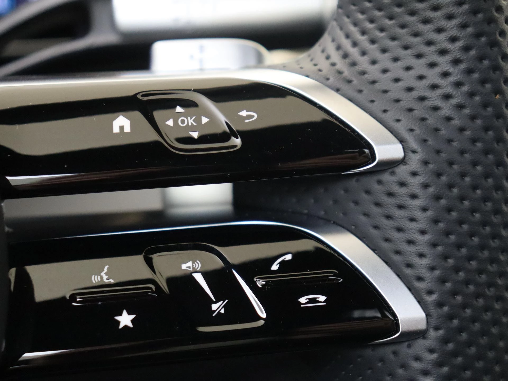 Mercedes-Benz-S-Klasse-image-14