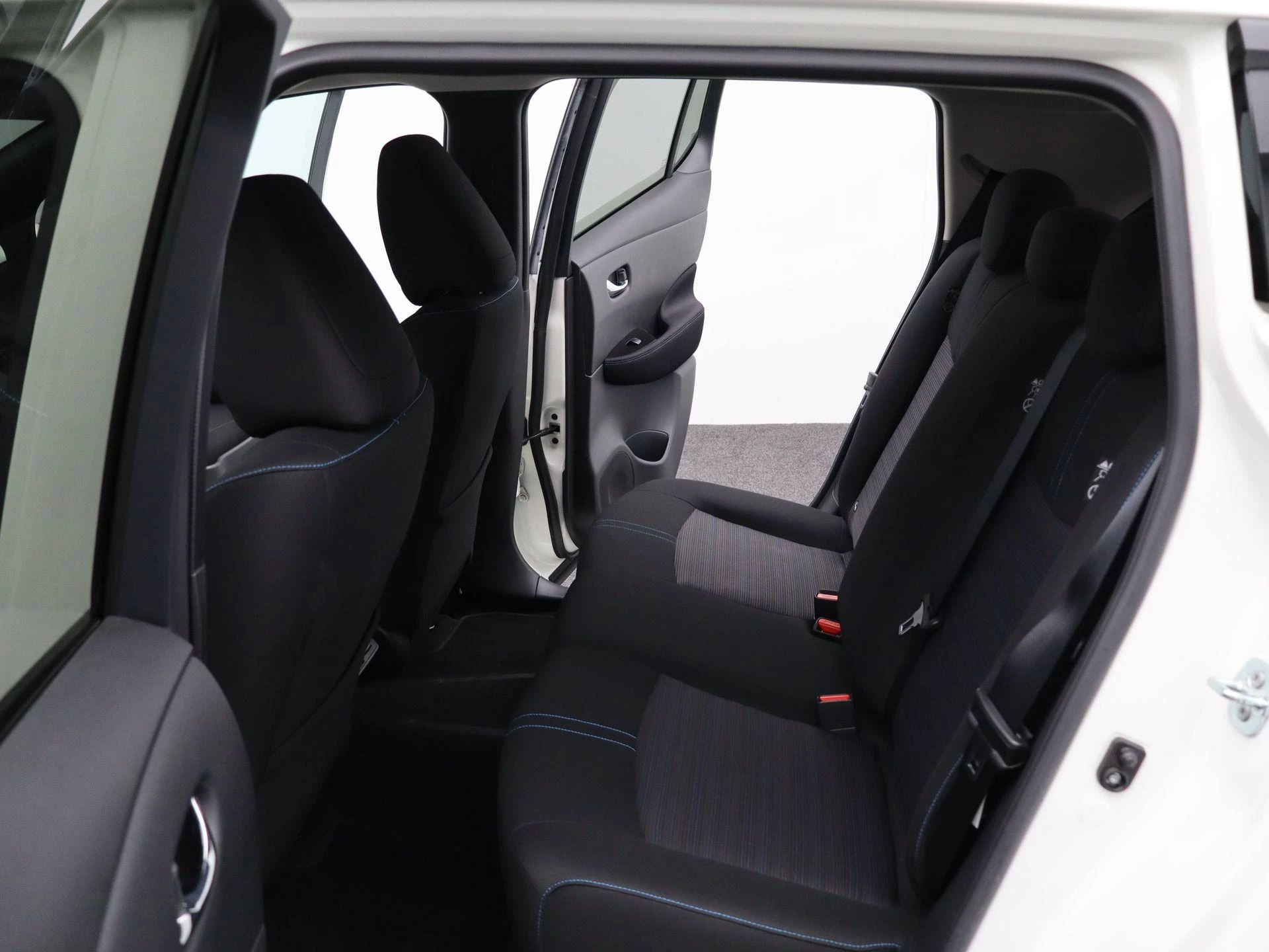 Nissan-Leaf-image-15