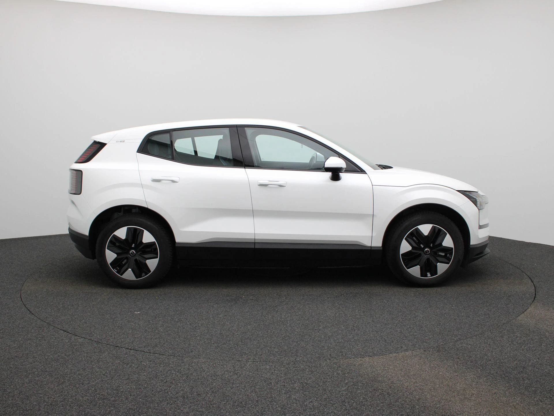 Volvo-EX30-image-5