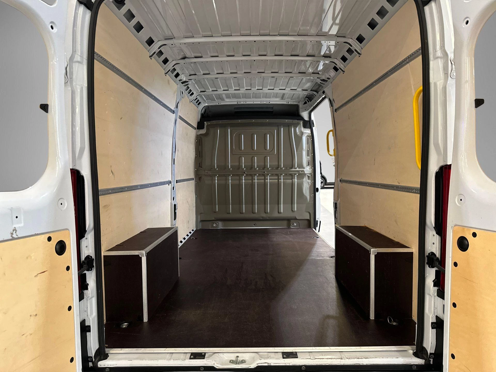Opel-Movano-image-17