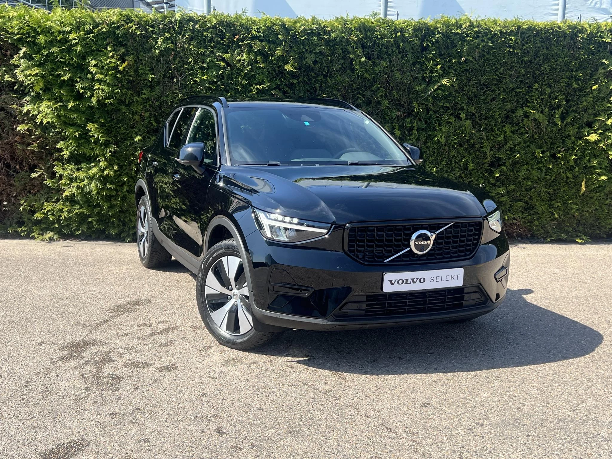 Volvo-XC40-image-1