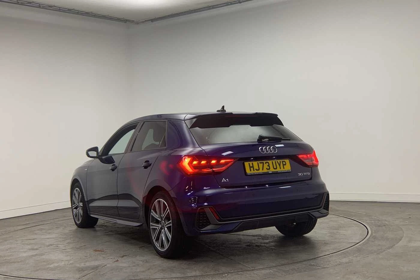 Audi-A1 Sportback-image-2