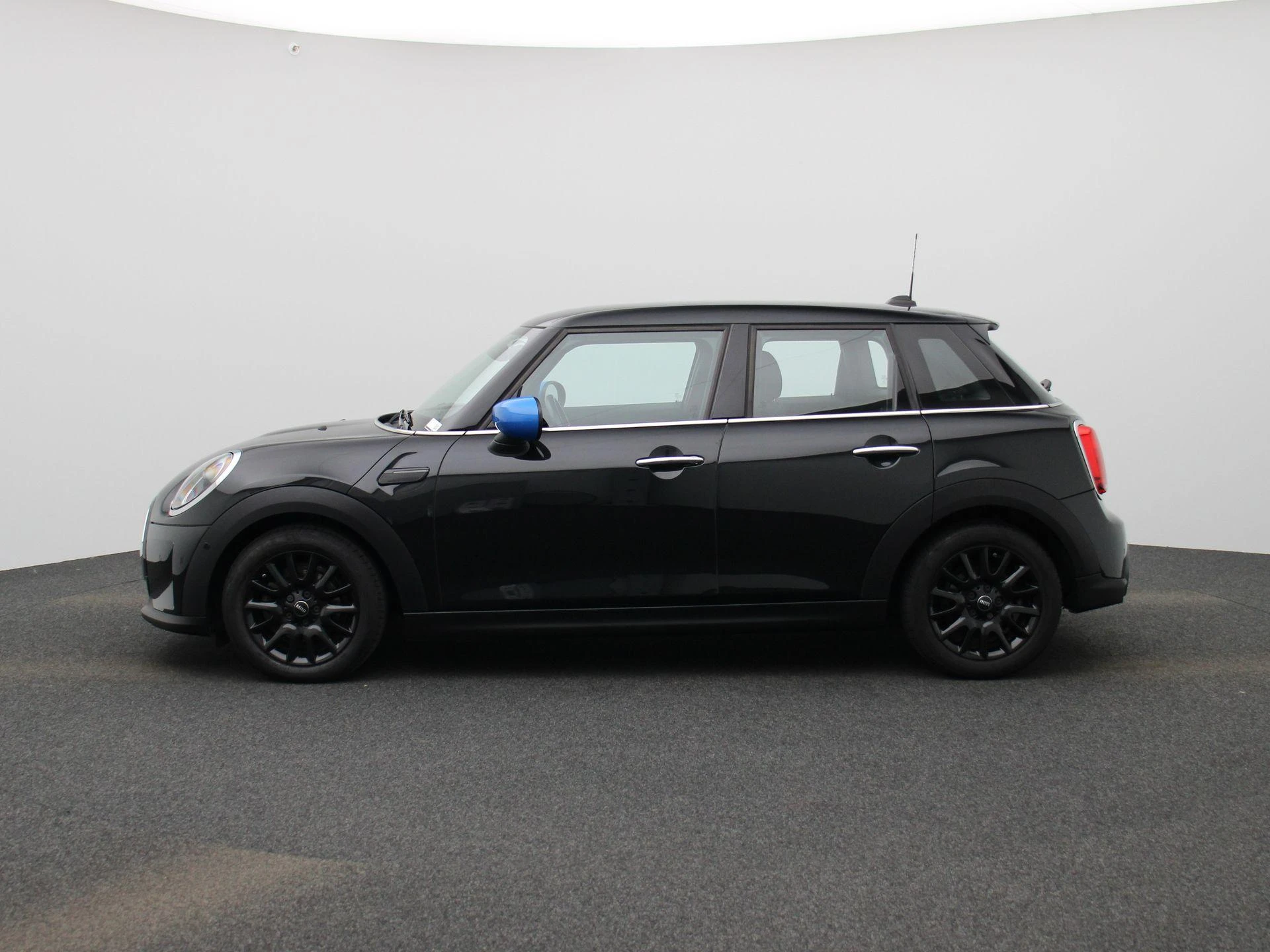 MINI-5 Portes-image-3