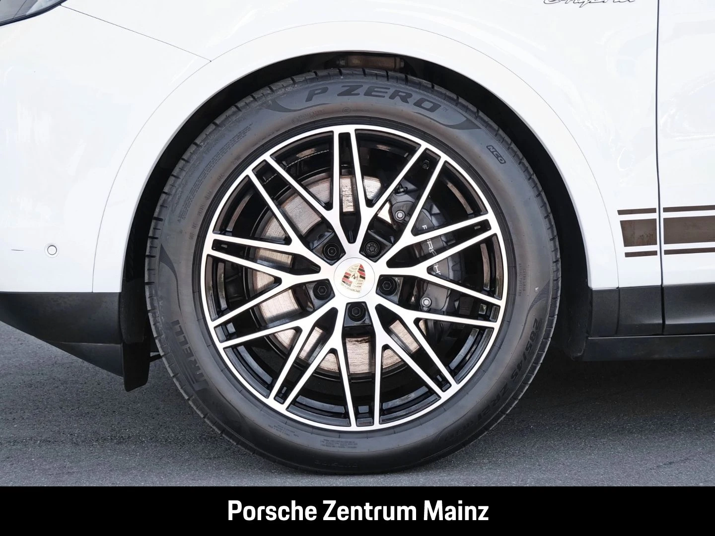 Porsche-Cayenne-image-11