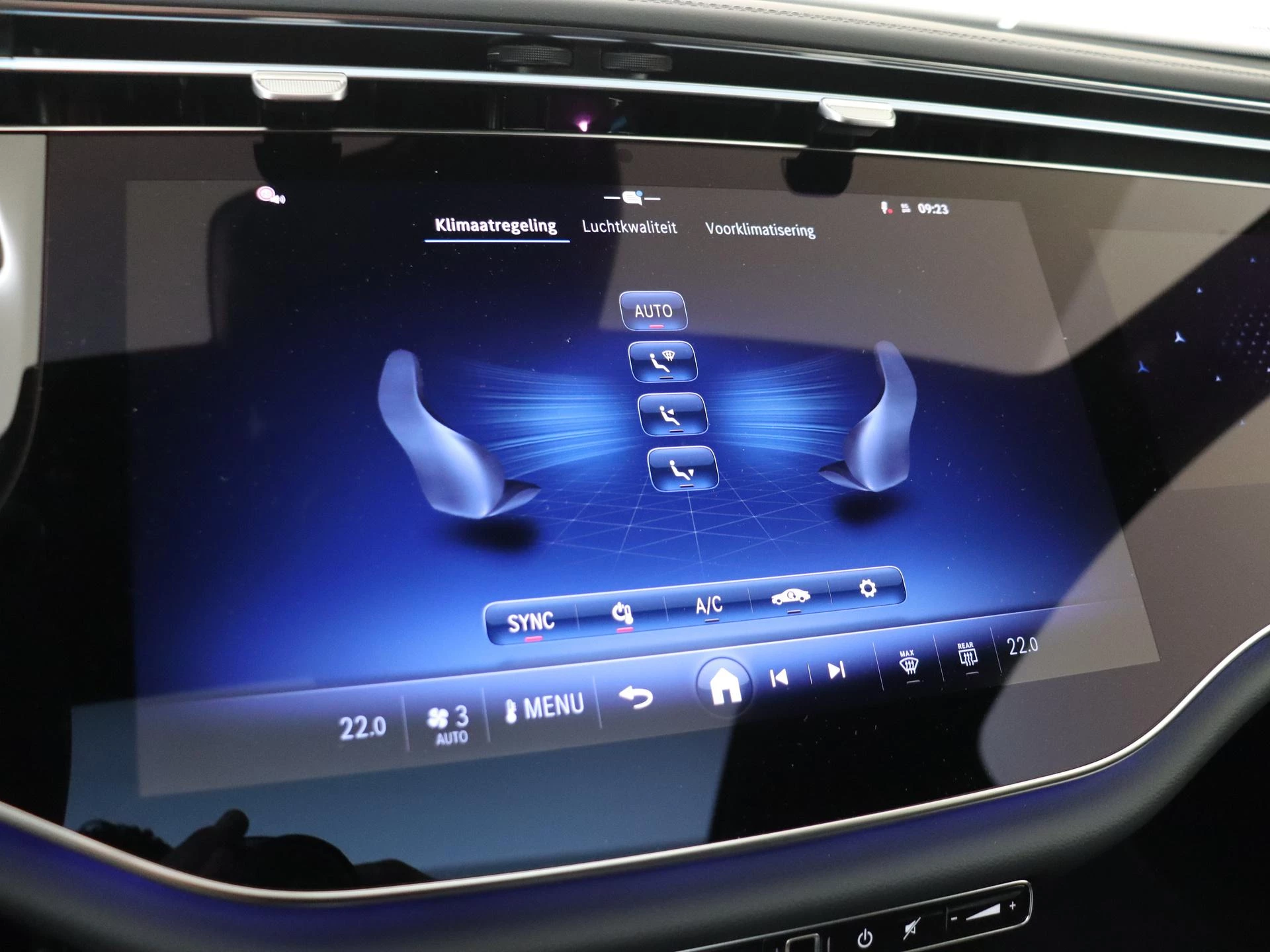 Mercedes-Benz-E-Klasse-image-19