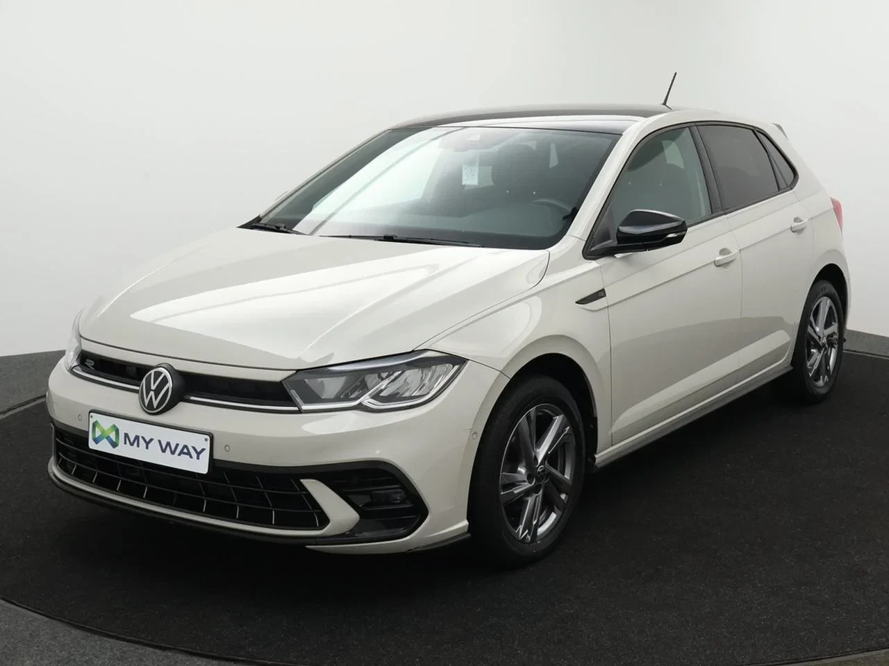 Volkswagen-Polo-image-0