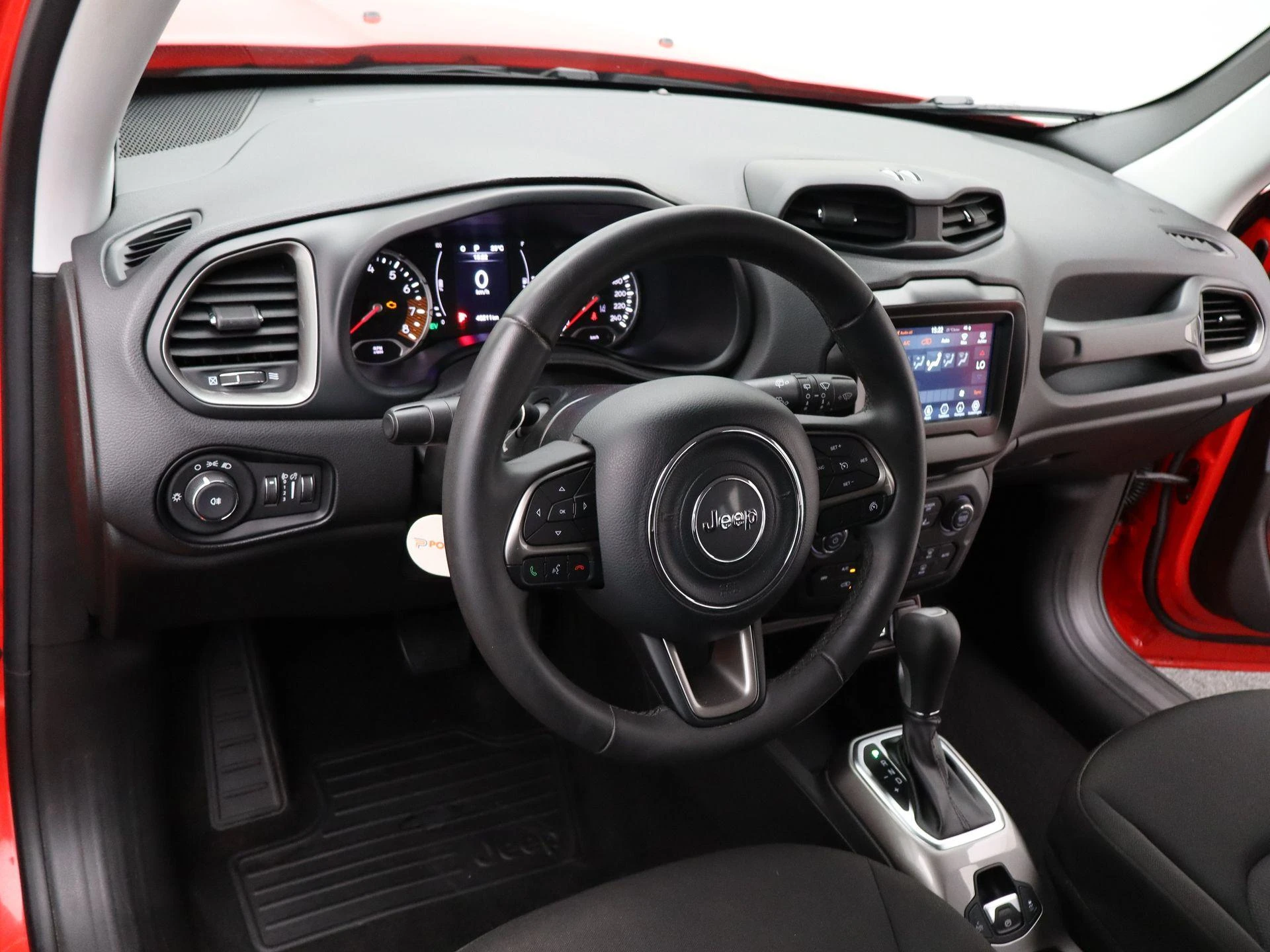 Jeep-Renegade-image-23