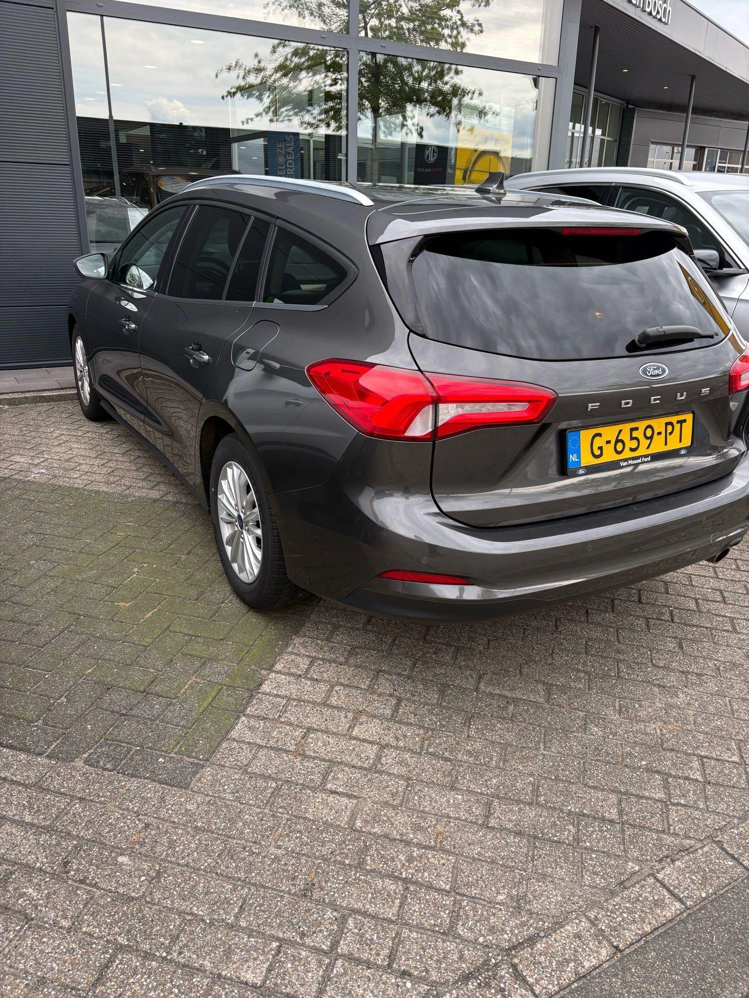 Ford-Focus-image-2