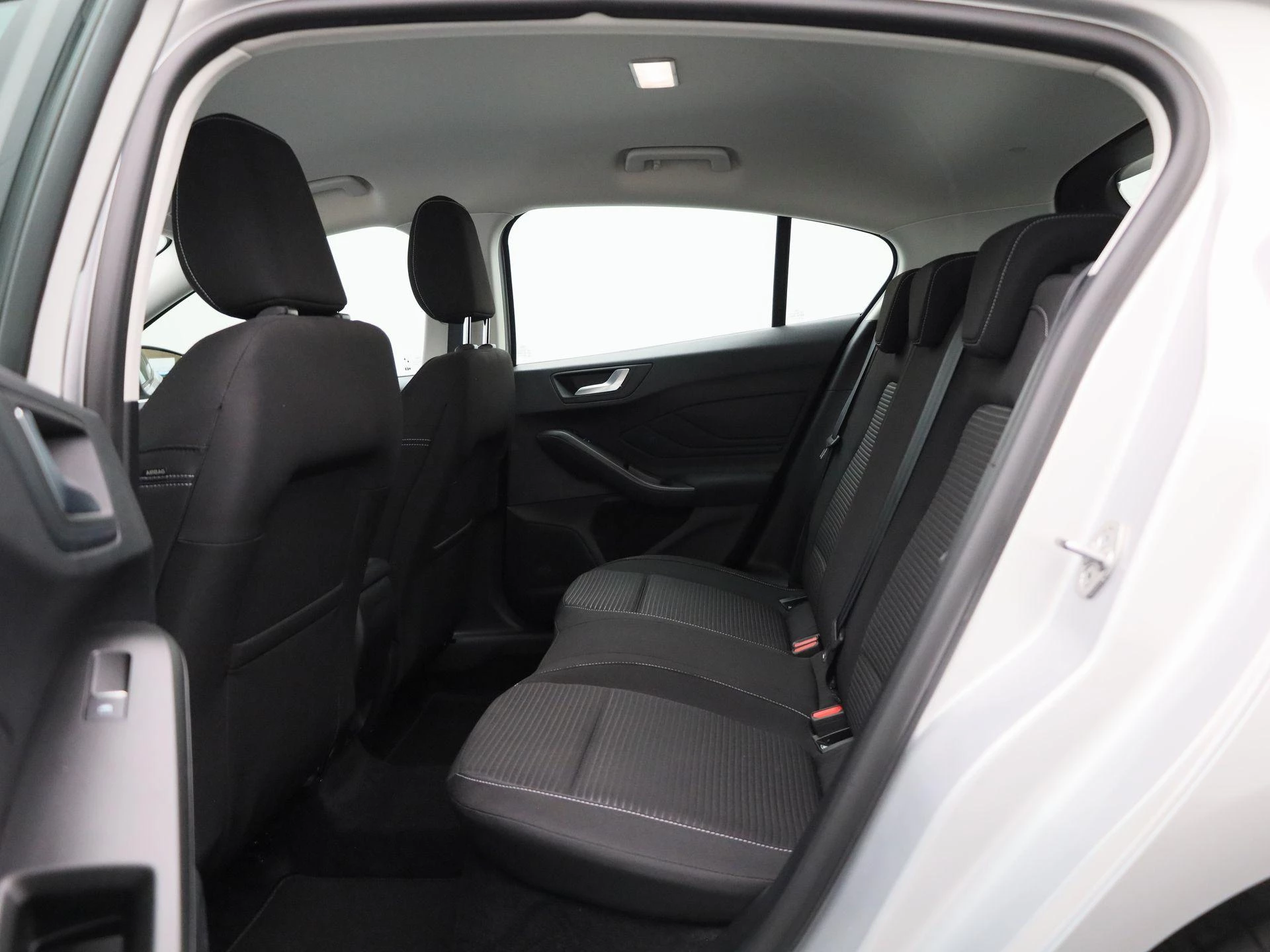 Ford Focus 1.0i EcoBoost MHEV 92kW Titanium DCT