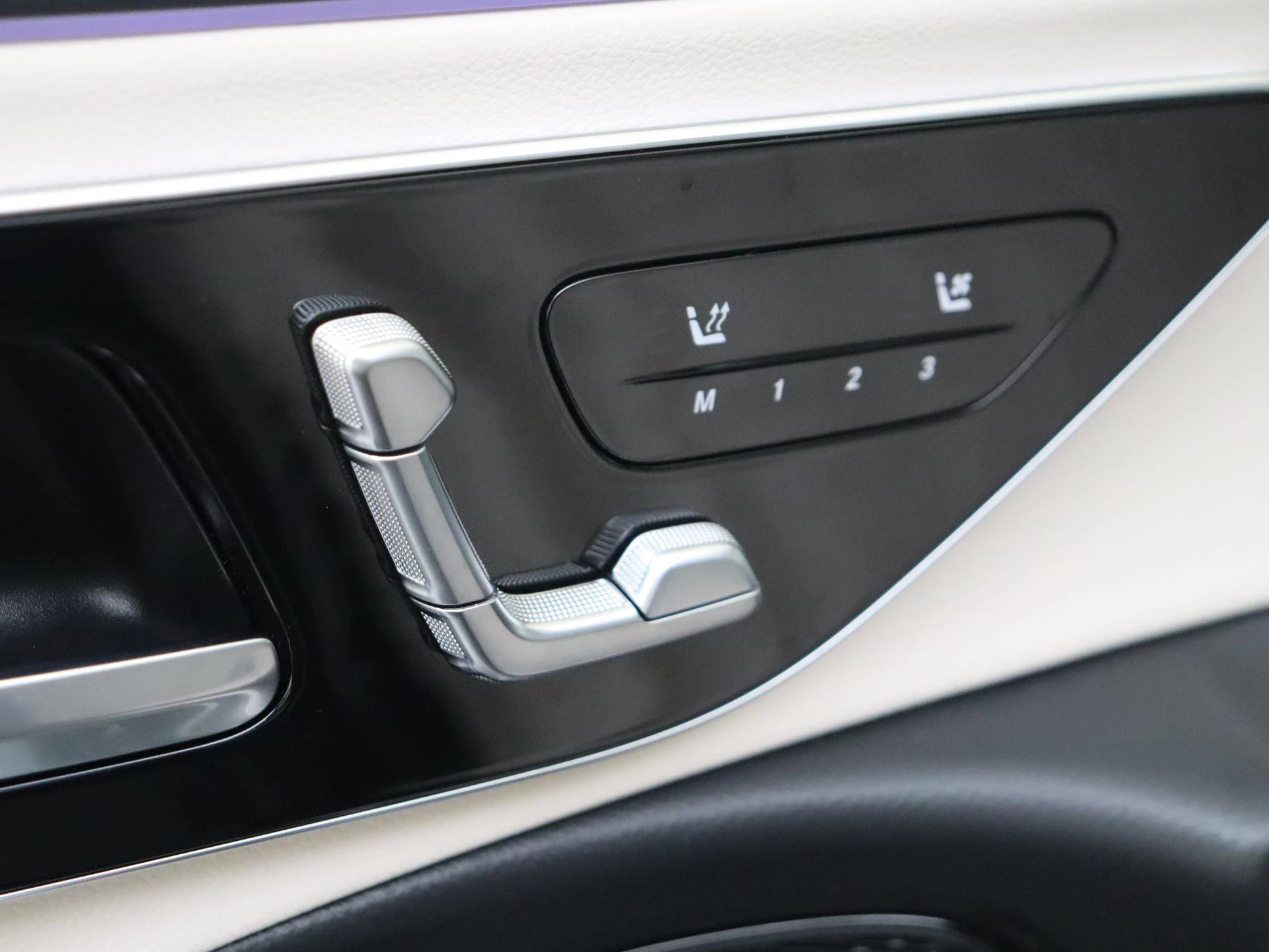 Mercedes-Benz-E-Klasse-image-26