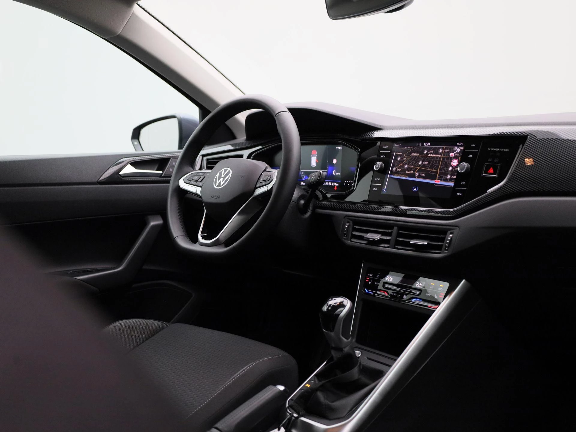 Volkswagen-Polo-image-32