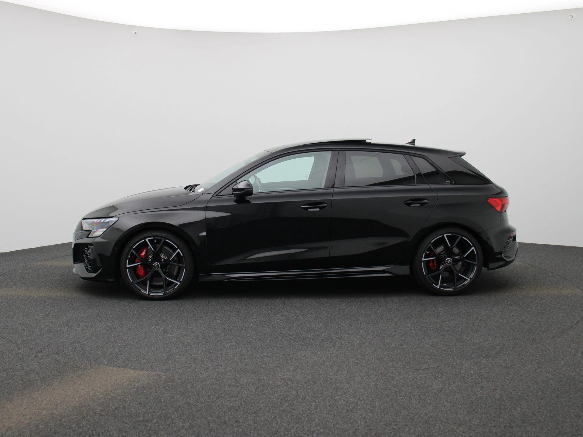 Audi-RS3-image-4