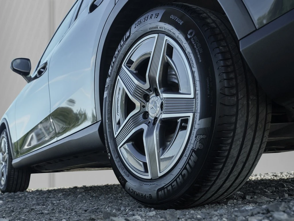 Mercedes-Benz-GLC-image-4