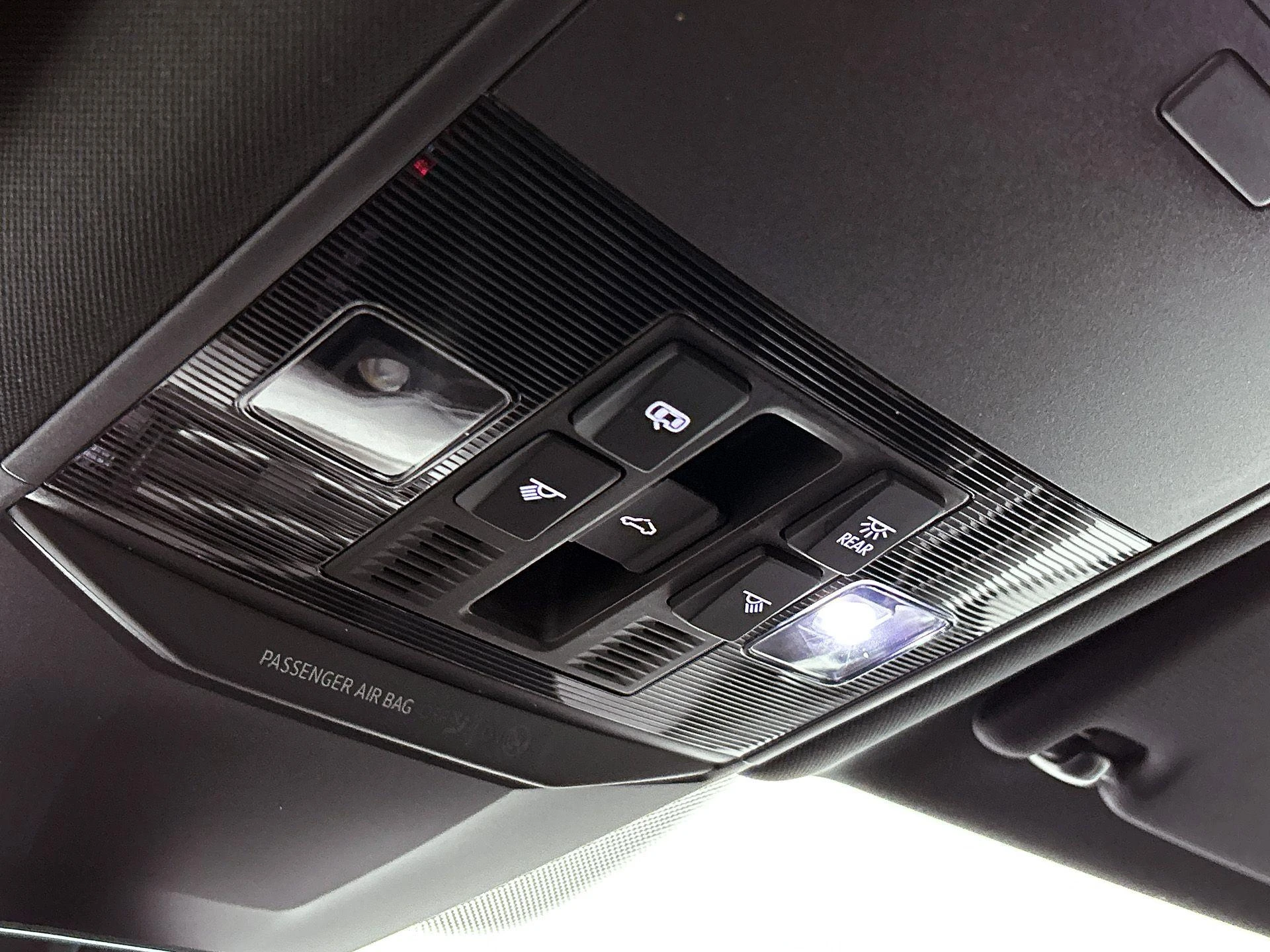 Volkswagen-Passat-image-11