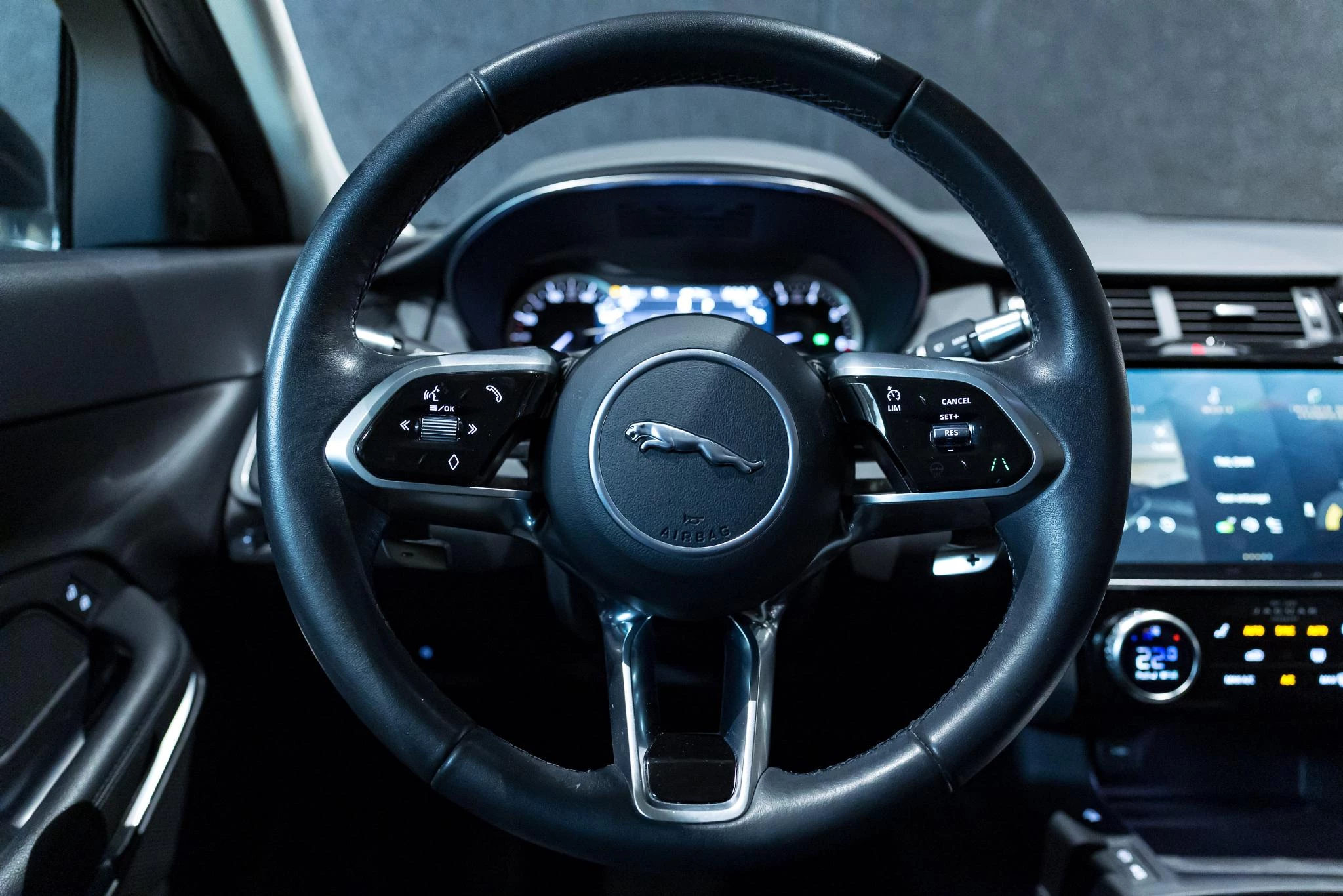 Jaguar-E-PACE-image-11