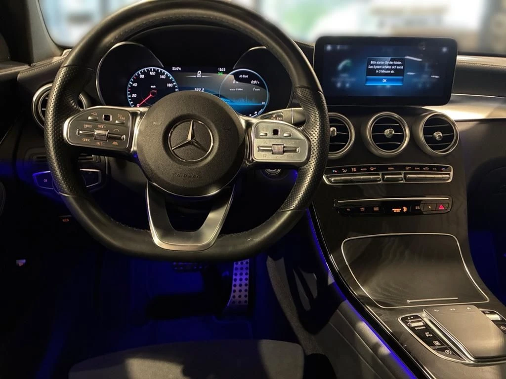 Mercedes-Benz-GLC 400 d-image-10