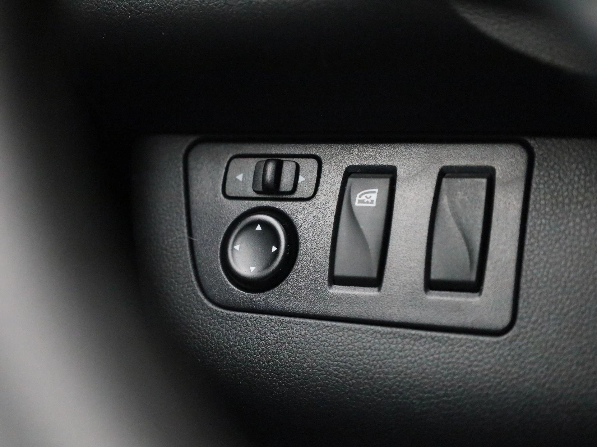 Dacia-Spring-image-24