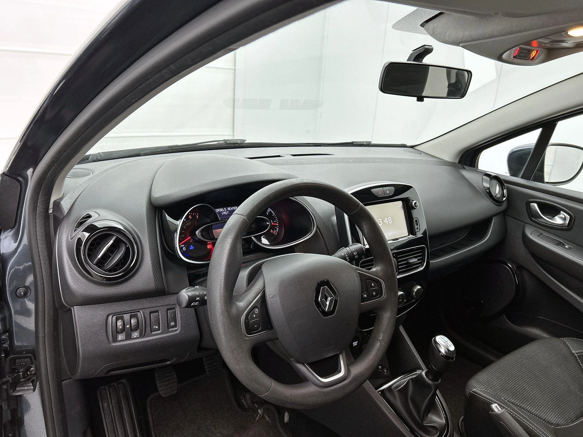 Renault-Clio-image-7