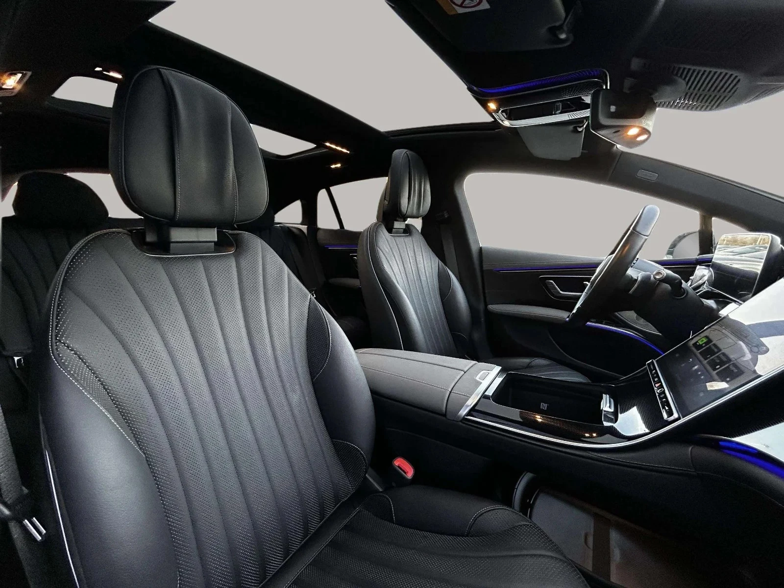 Mercedes-Benz-EQS-image-13