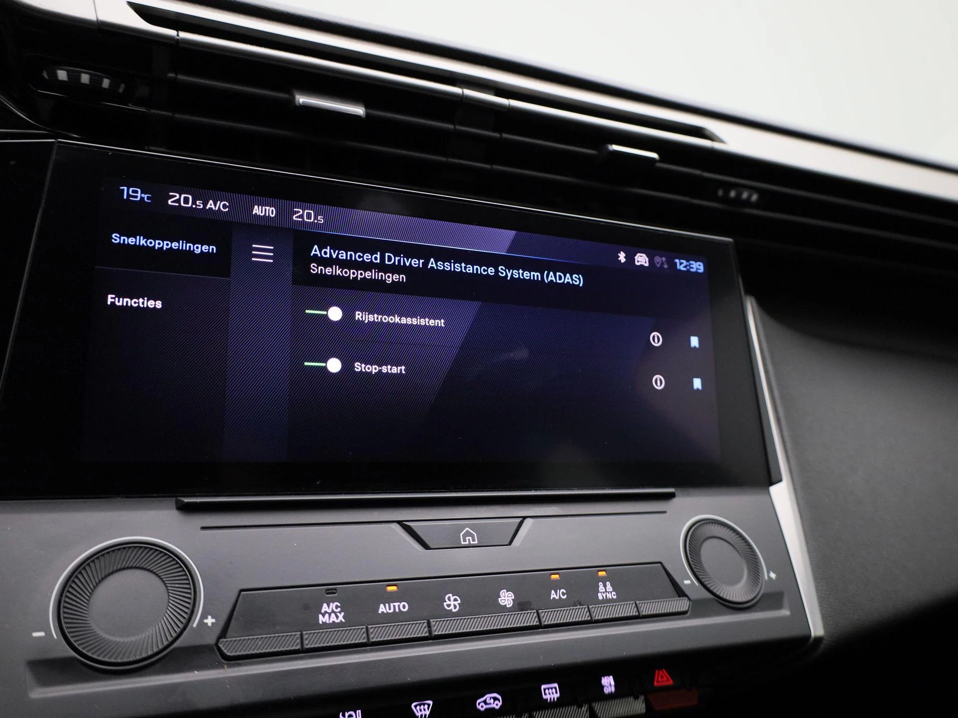 Peugeot-308-image-20