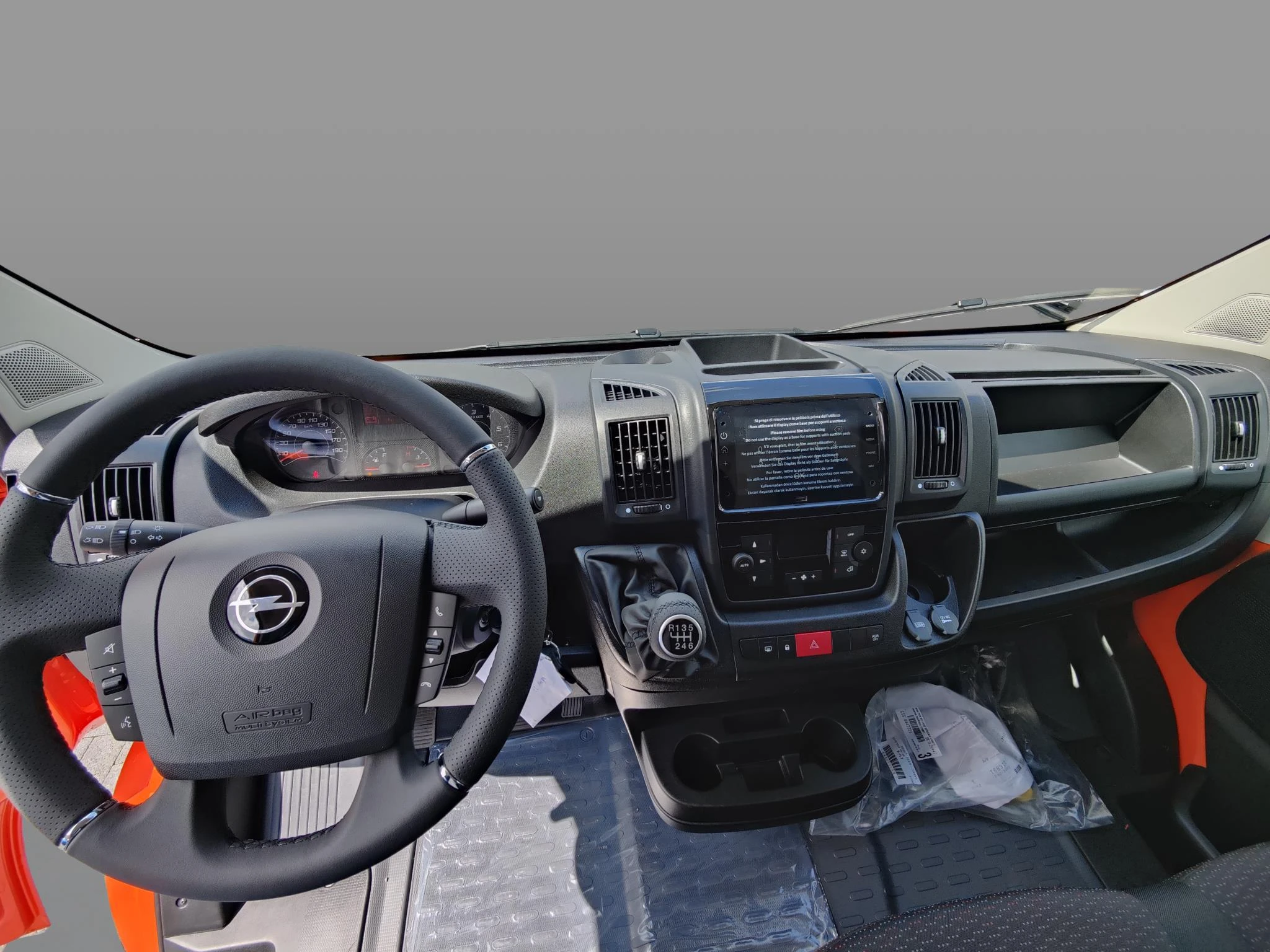 Opel Movano 3500 Light L3H2 - 2.2L Turbo 140