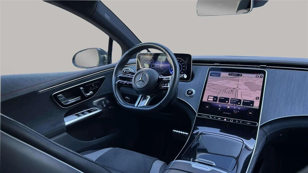 Mercedes-Benz-EQE-image-12