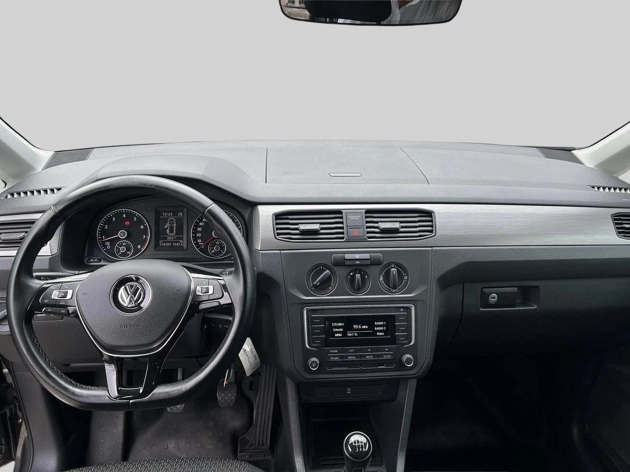 Volkswagen-Caddy-image-12