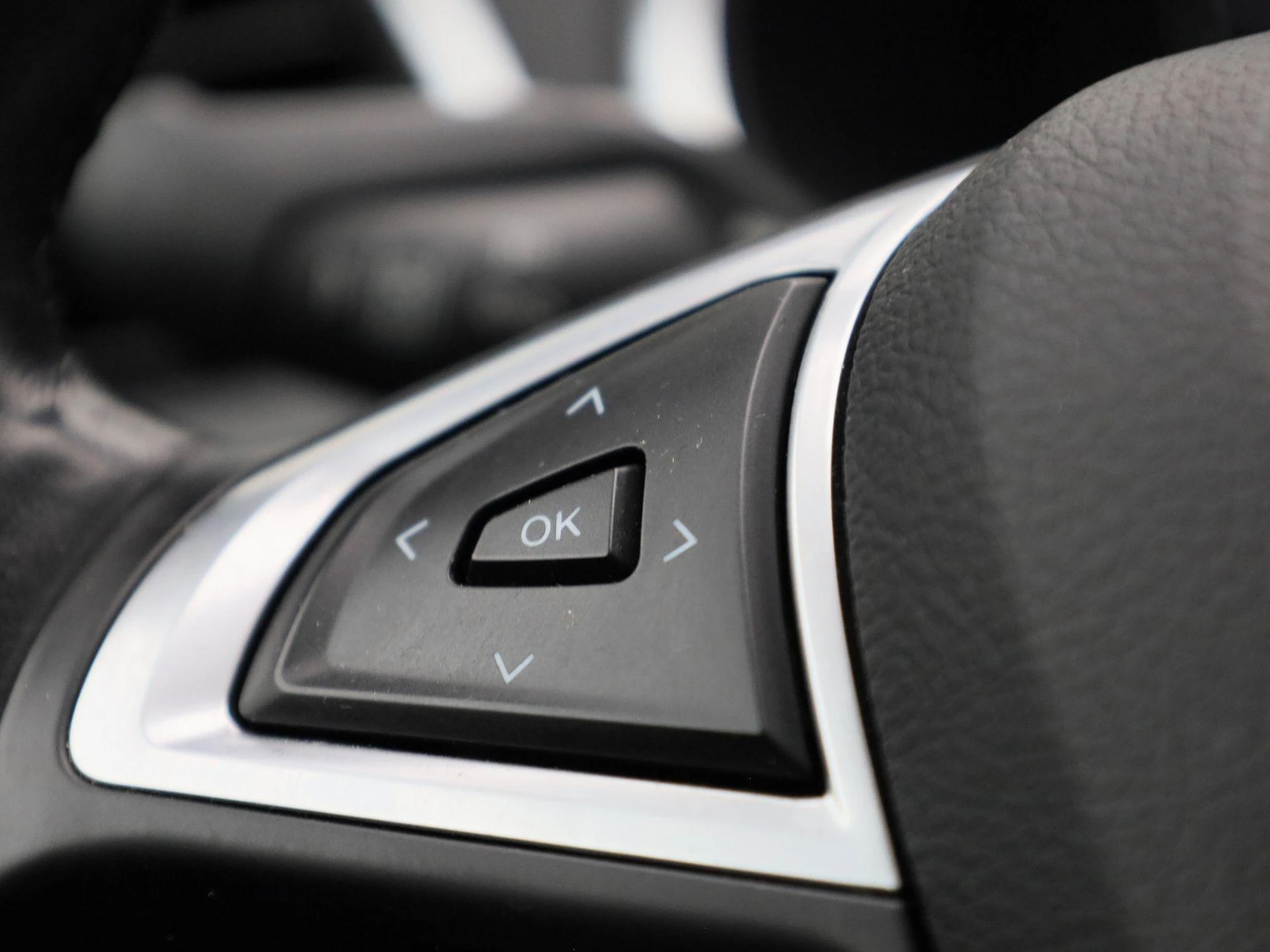 Ford-S-Max-image-18