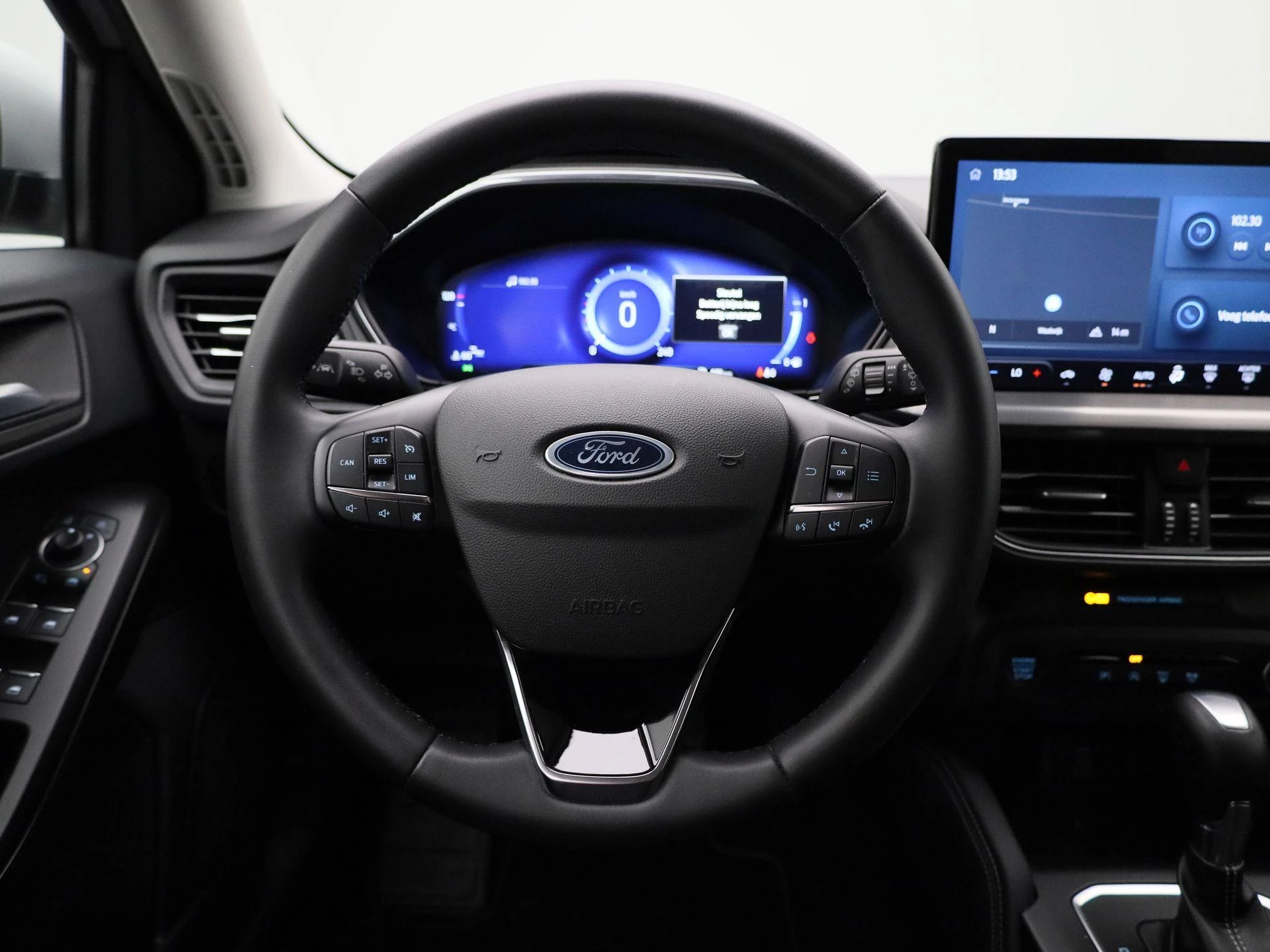 Ford Focus Wagon 1.0 EcoBoost Hybrid Titanium X
