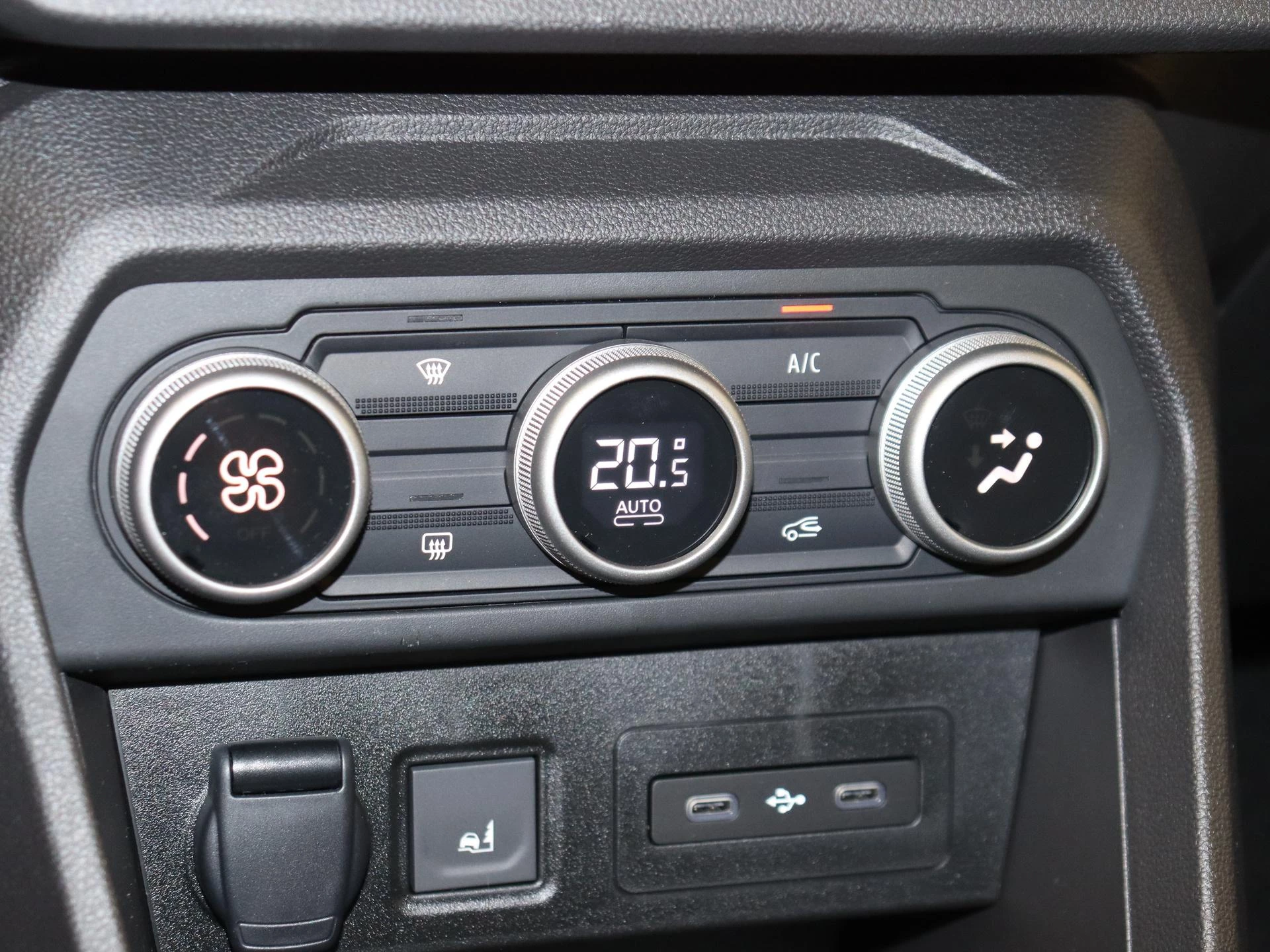 Dacia-Jogger-image-18