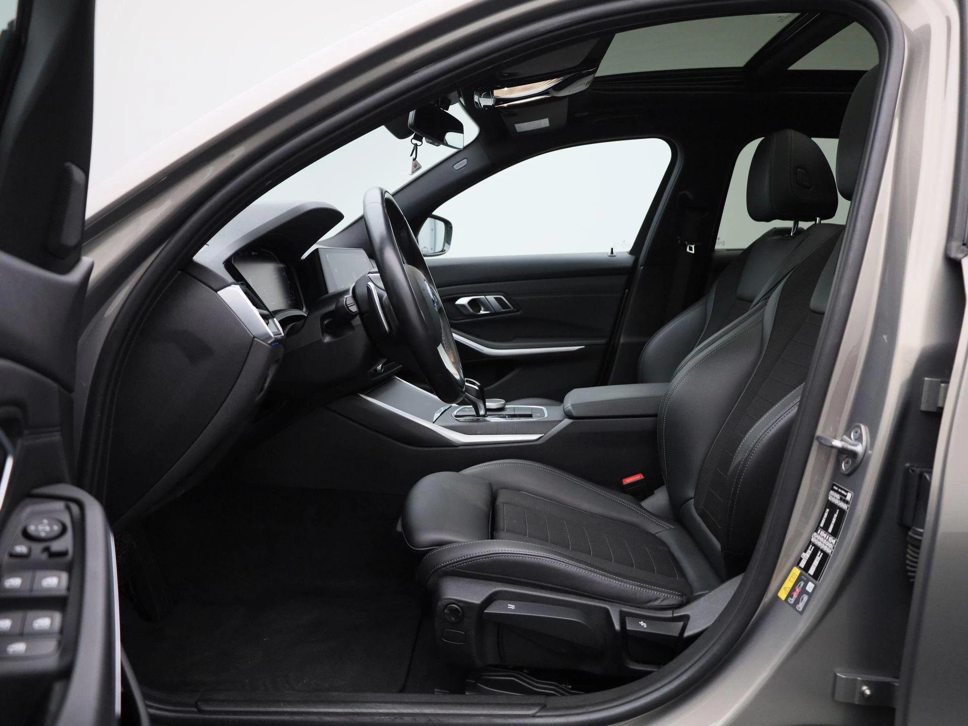 BMW-3 Serie-image-11