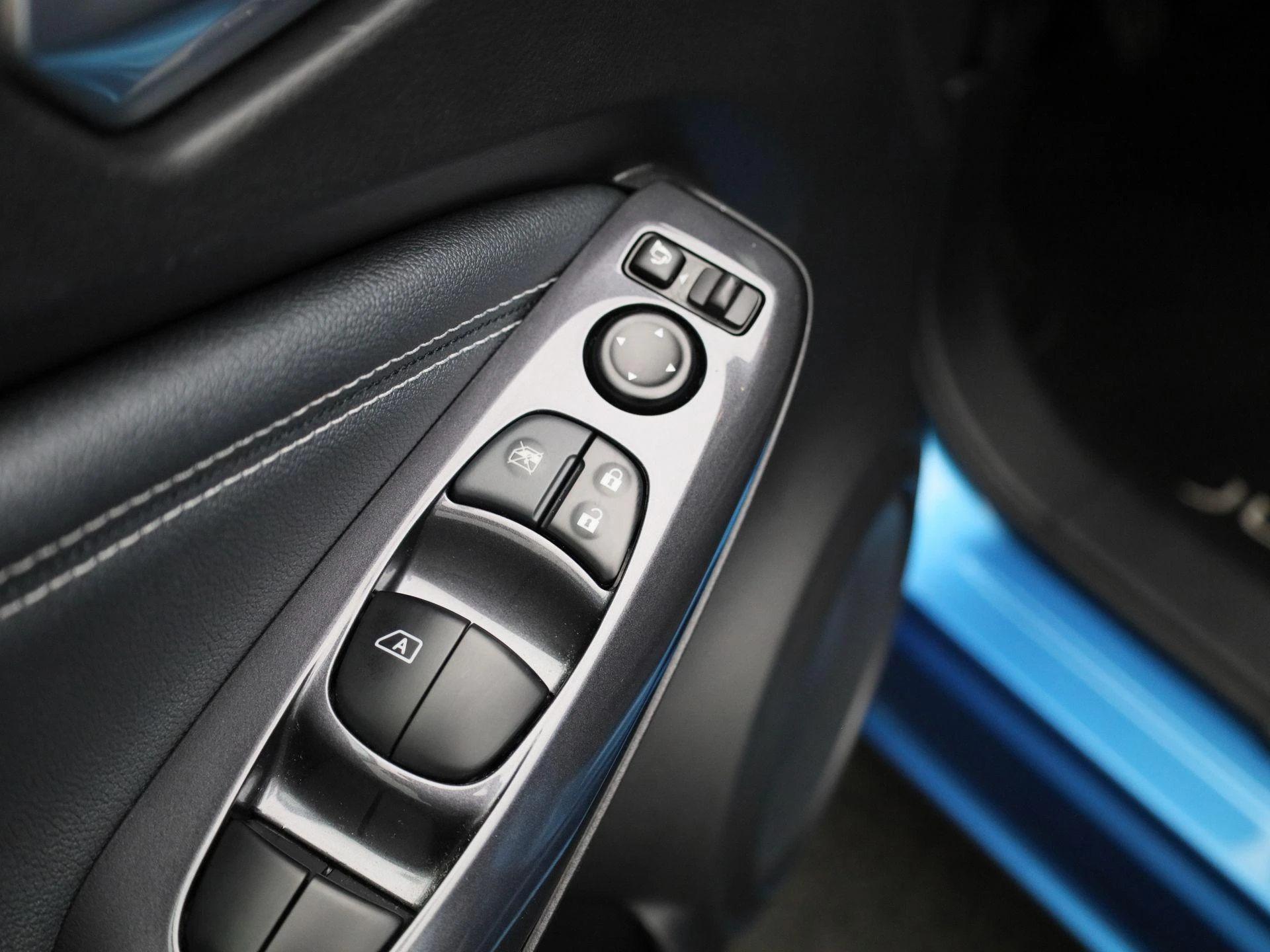 Nissan Juke 1.0 DIG-T N-Connecta