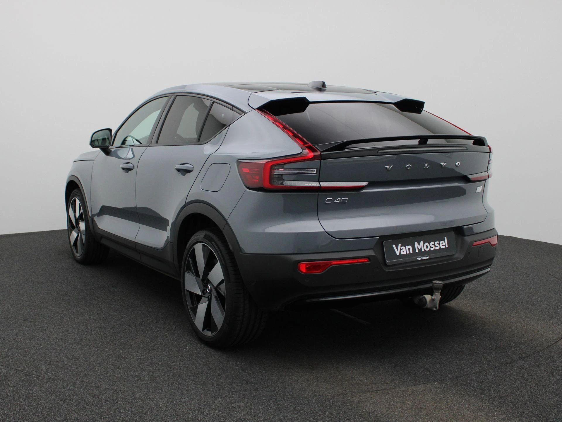 Volvo-C40-image-1