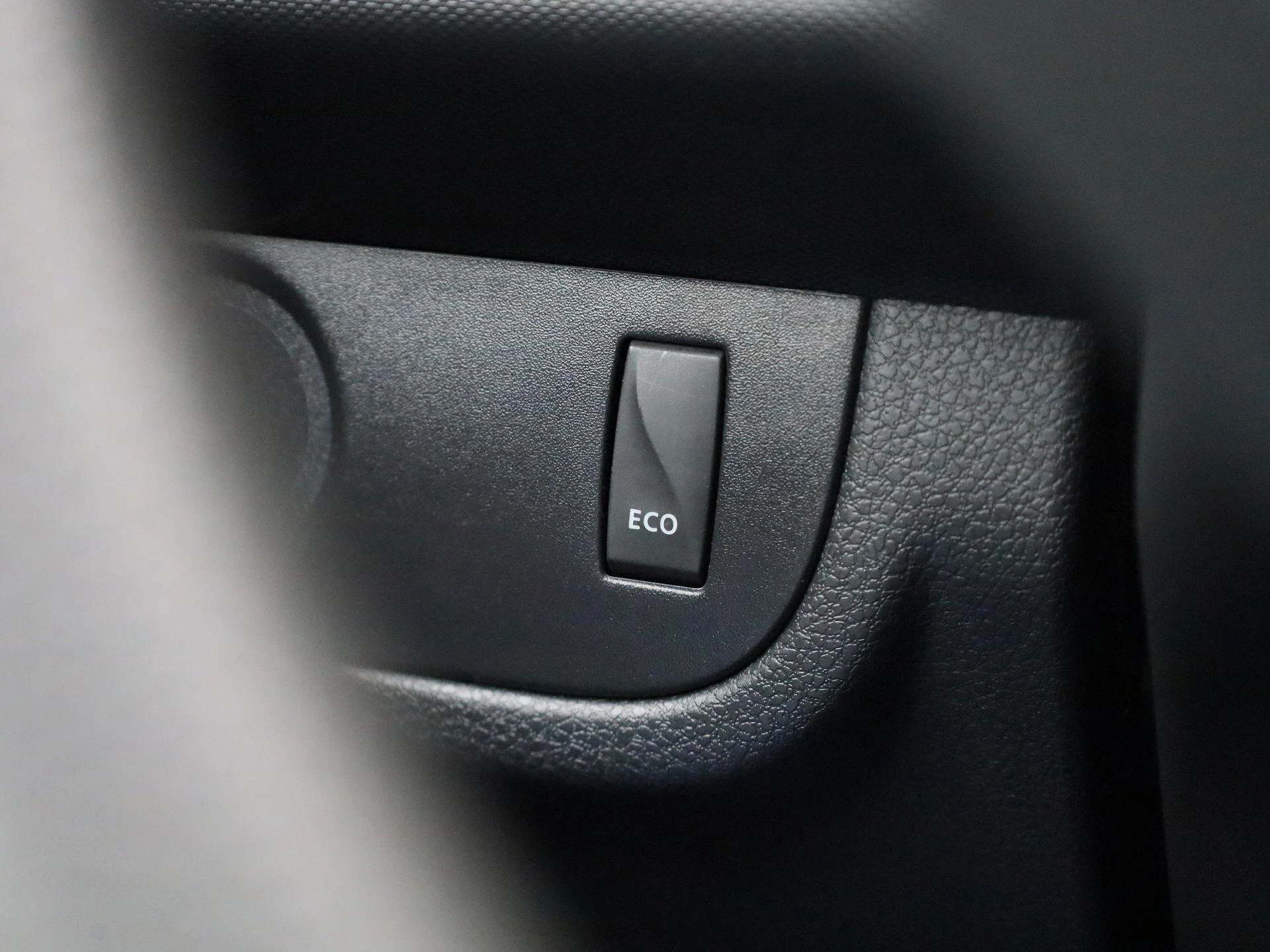Dacia-Logan-image-18
