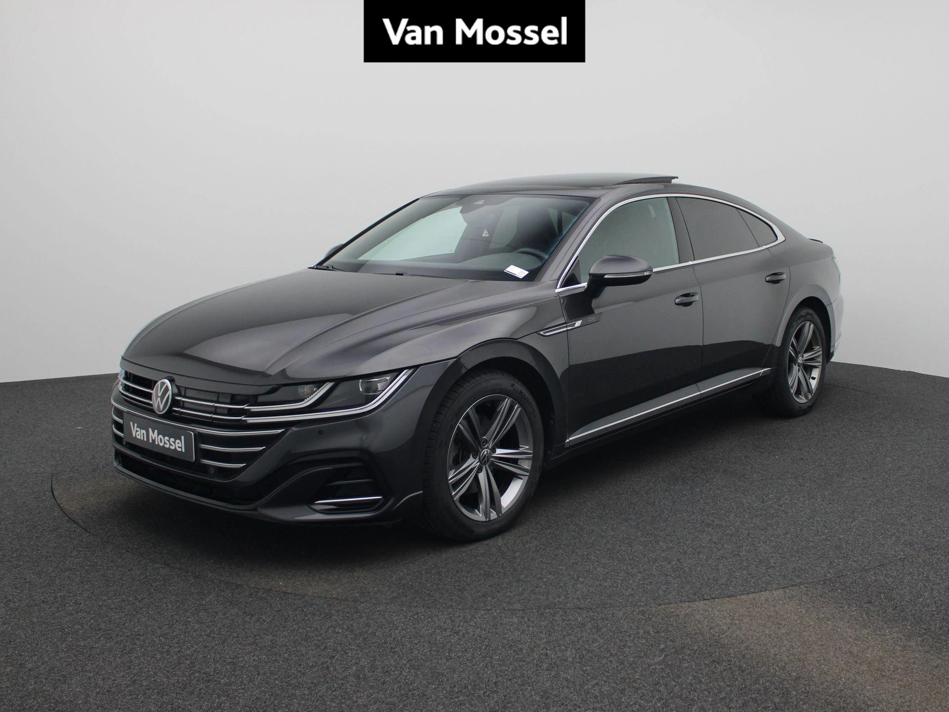 Volkswagen-Arteon-image-0