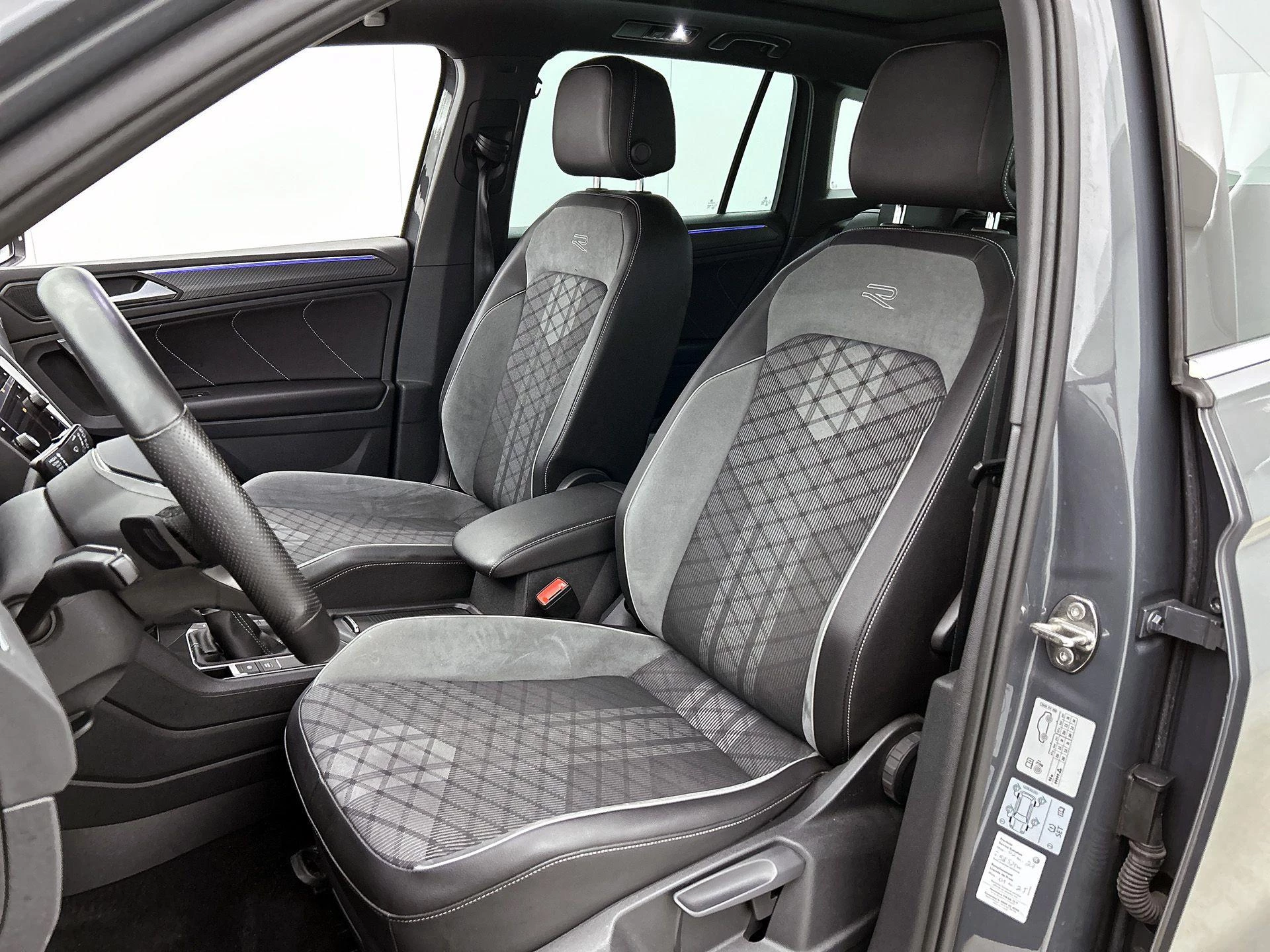 Volkswagen Tiguan 1.4 TSI eHybrid R-Line Business